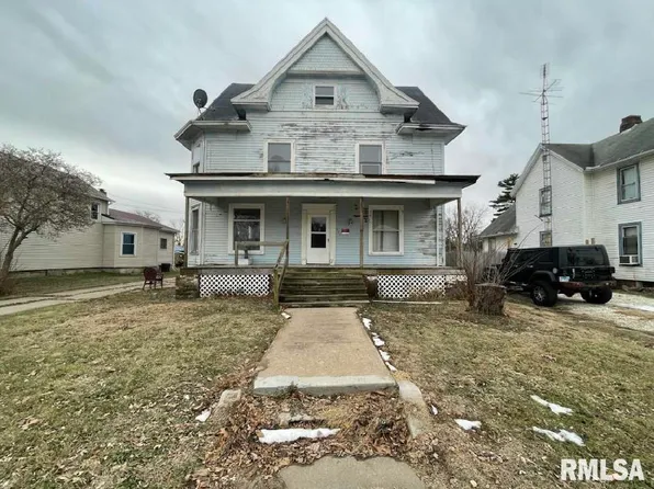203 E Washington St, Avon, IL 61415