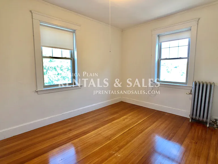 136 Arborway #5 — Photo 7