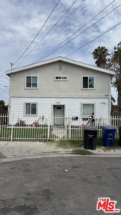 1st image of 1703 E 67th St