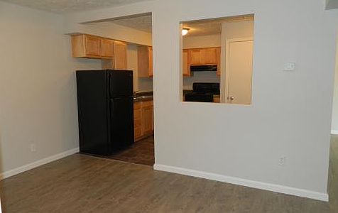 2nd image of 705 W 29th Ave APT 10