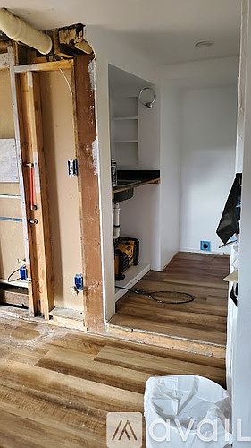 2nd image of 117 Inman St #2