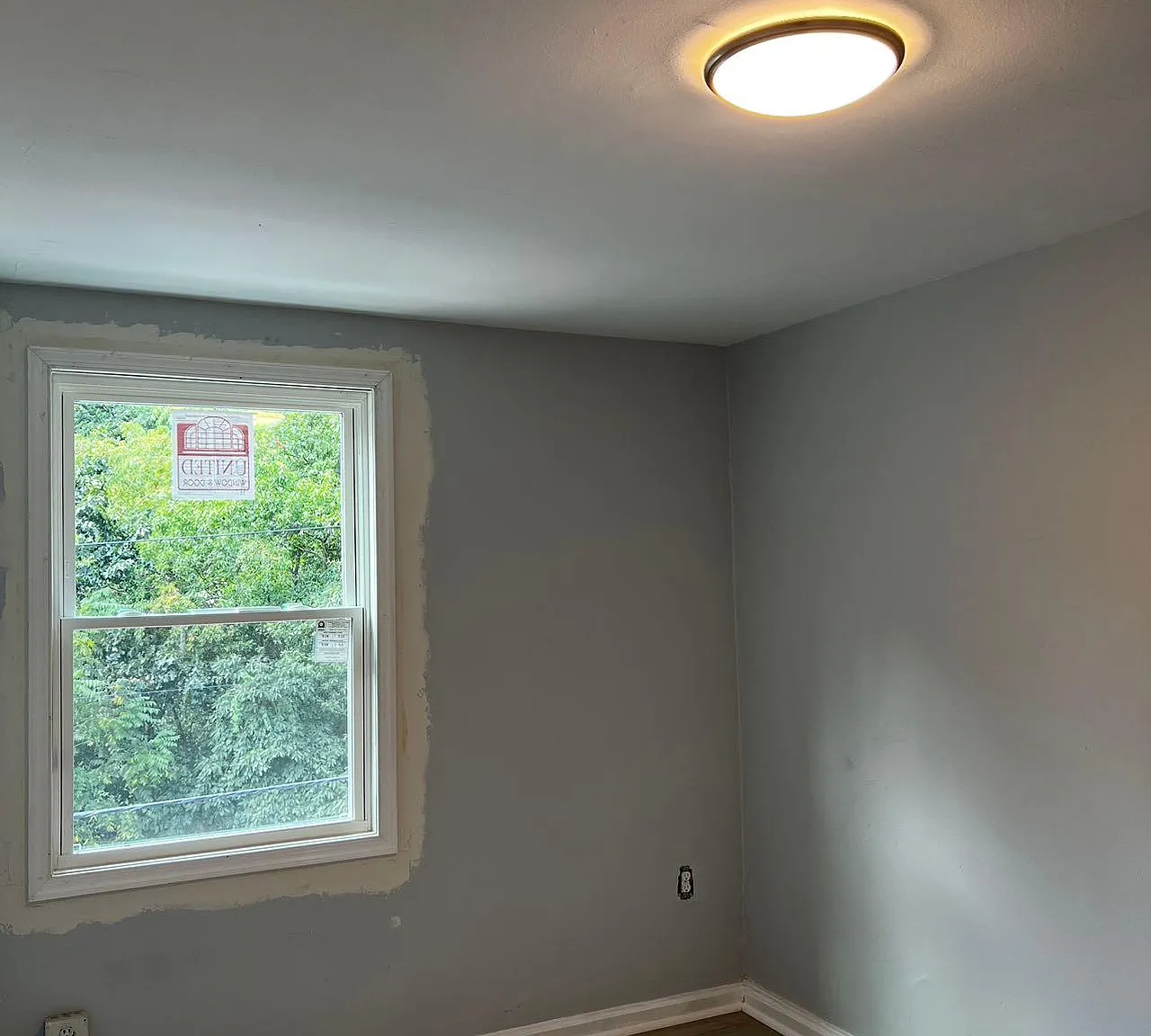 145 Madison Dr — Photo 2