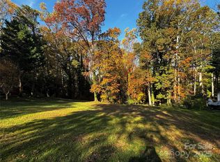 137 Meadowbrook Ln, Davidson, NC 28036