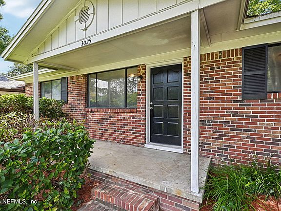 3rd image of 3025 ARMSTRONG Street