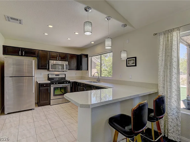 8912 Signal Terrace Dr — Photo 10