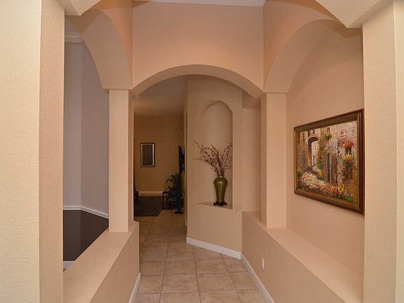 Foyer / Hallway