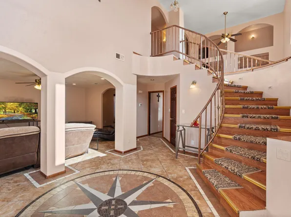 2 El Cerro Mission Pl, Los Lunas, NM 87031