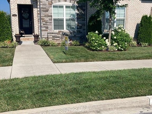 2nd image of 1144 Cavaletti Cir W