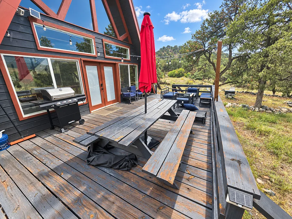 115 Loop Dr