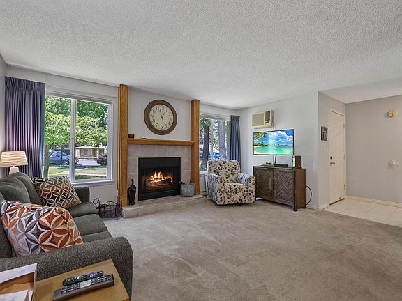 3rd image of 6010 E 6th Ave APT Q8