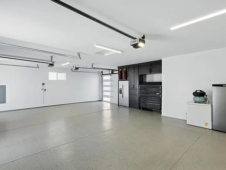 608 Southern Blvd SW — Photo 9