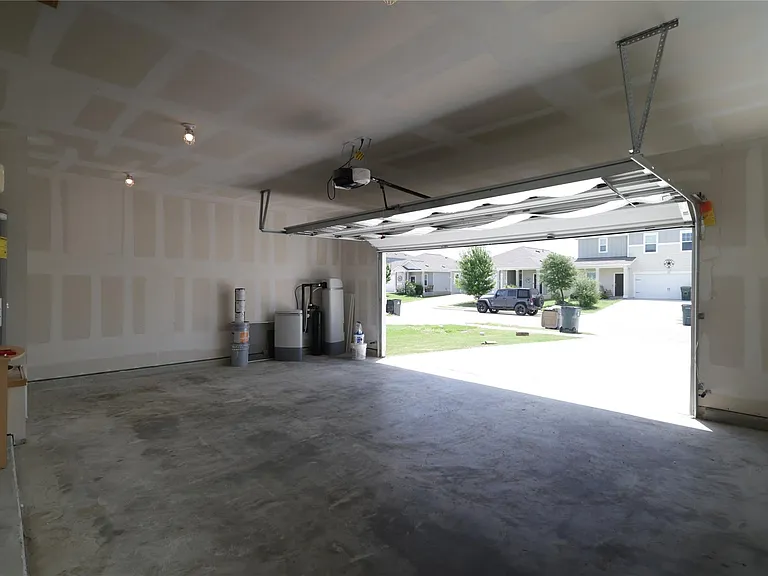 250 Seneca Loop — Photo 17