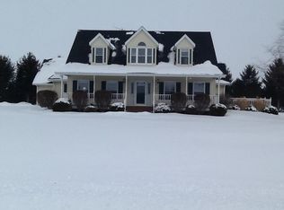 12335 Pine Dr, Genoa, IL 60135