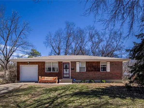 5609 NE San Rafael Dr, Kansas City, MO 64119
