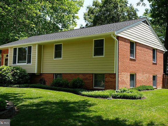 5th image of 8419 Crowley Pl