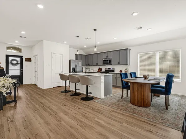 4822 Camden Bristol Dr, Baytown, TX 77521