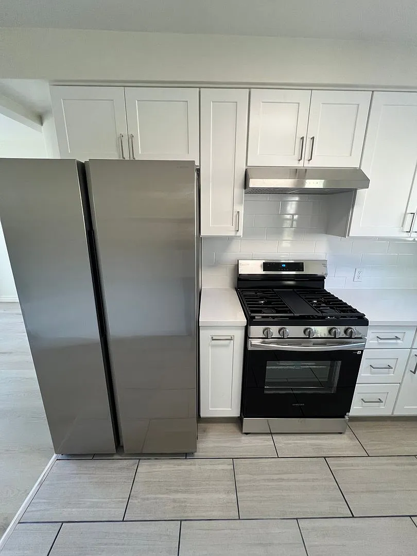 La Crescenta Apt — Photo 4