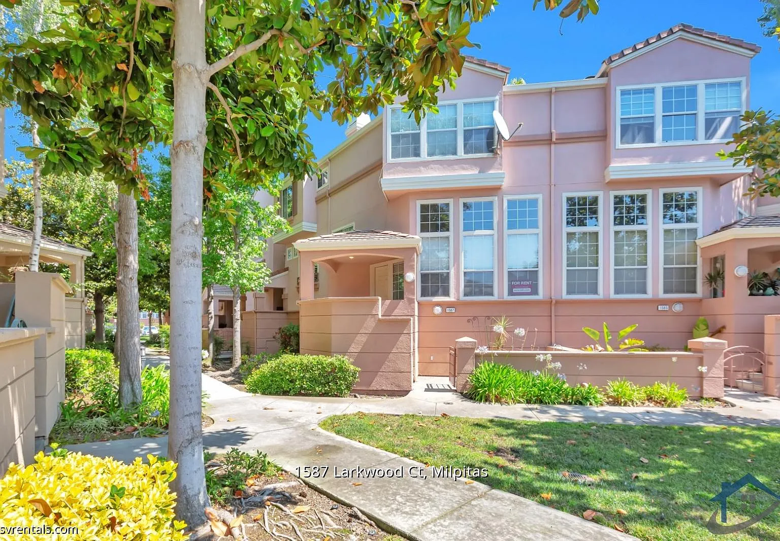 3 bed, 2.5 bath, 1547 sqft, $4,000 — Photo 1