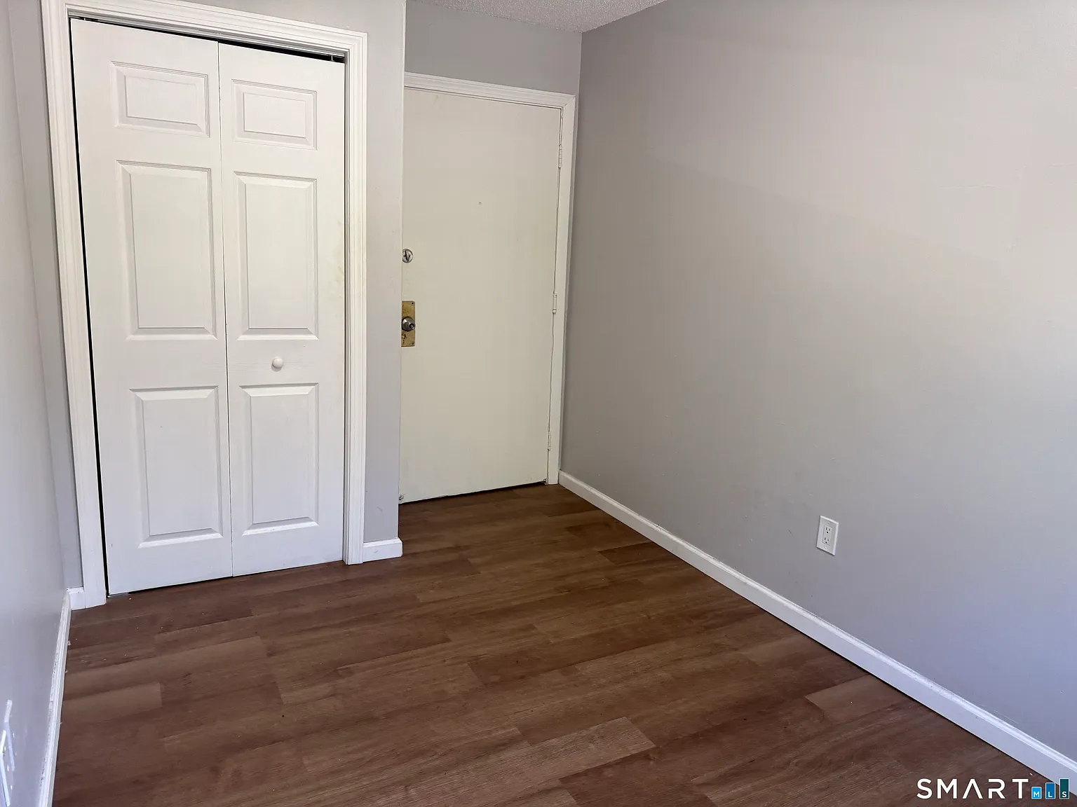 1 bed, 2.0 bath, 2400 sqft, $750 — Photo 4