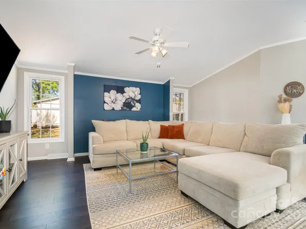 8195 Harmony Ln, Denver, NC 28037