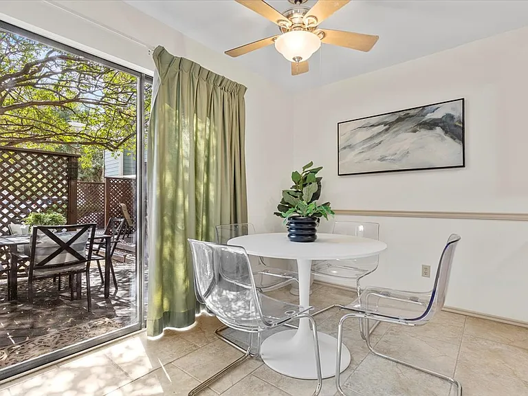 900 Taulbee Ln — Photo 5
