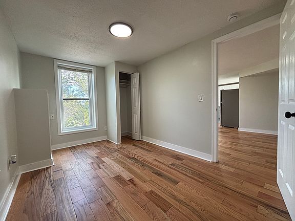 4th image of 101 Grand Ave #3A