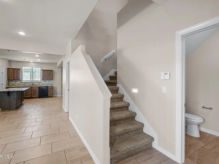 380 Canyon Vista Dr — Photo 8