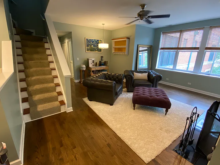 3725 N Sheffield Ave — Photo 3