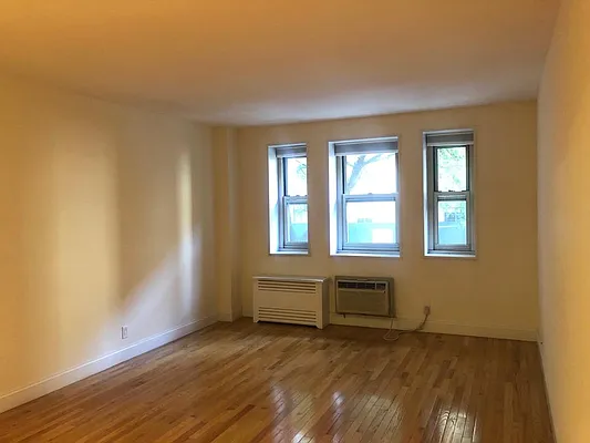 Rented by Metropolitan Property Group | media 8