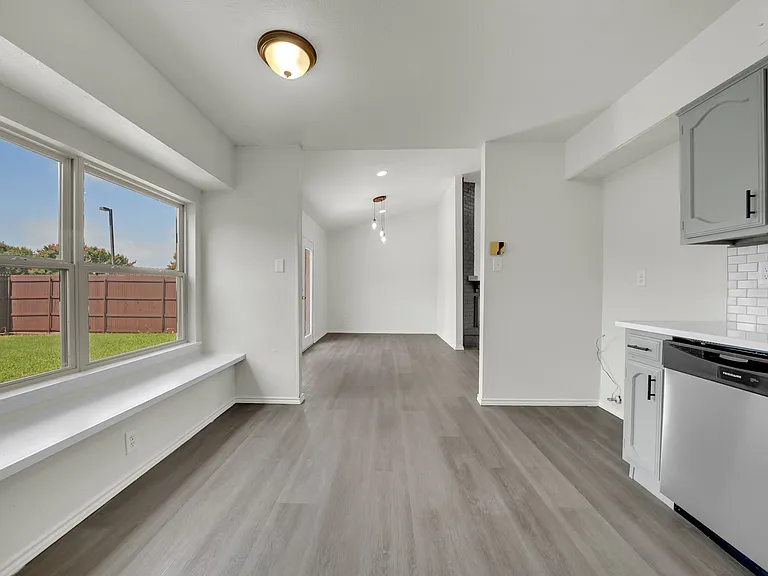 1300 Rivercrest Blvd — Photo 24