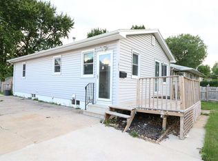 1824 Easton Ave, Waterloo, IA 50702
