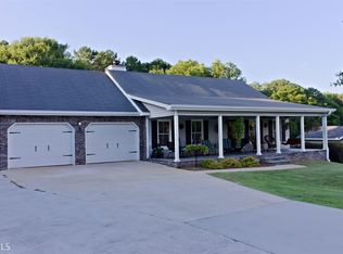 25 Bruce Ln, Covington, GA 30014