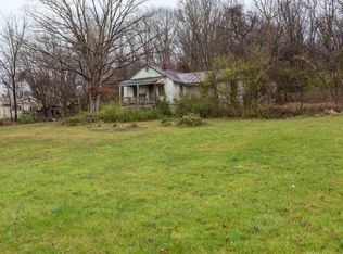 1416 Peach St, Waynesboro, VA 22980