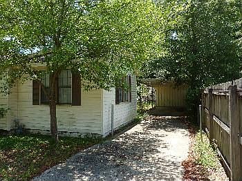 2nd image of 3307 W Lee St