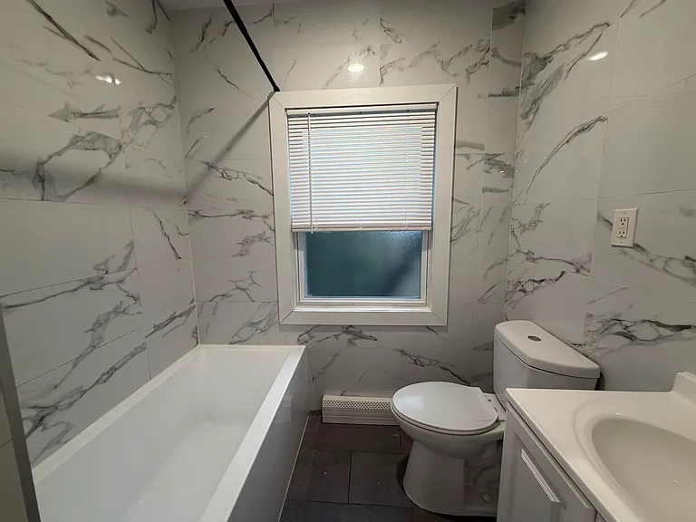 55 Graham St #5 — Photo 5
