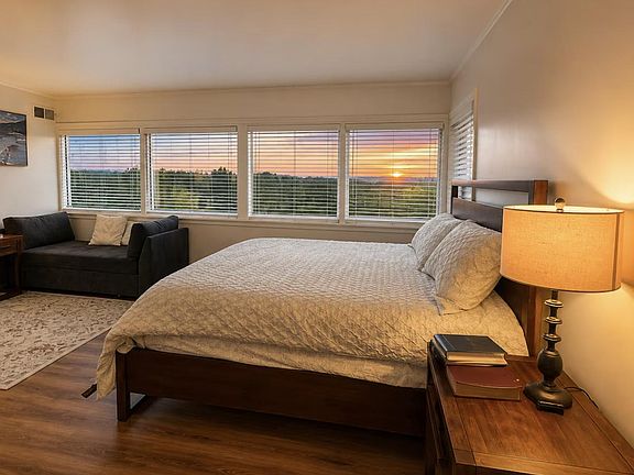 5th image of 1714 Windover Dr