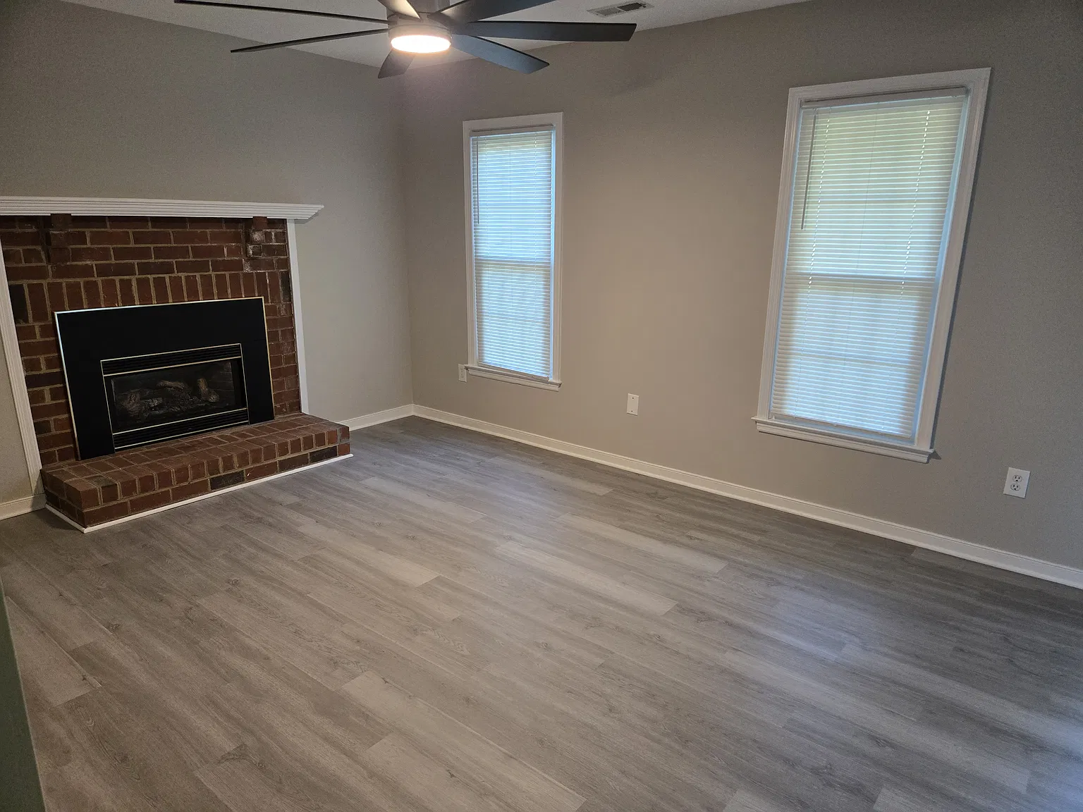 4 bed, 1500 sqft, $2,600 — Photo 3