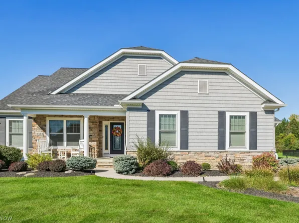 5462 Santa Maria Cir, North Ridgeville, OH 44039