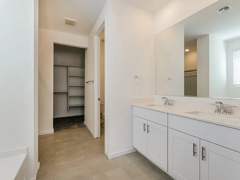 24426 W Grenadine Rd — Photo 10