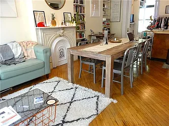 Rented by R New York