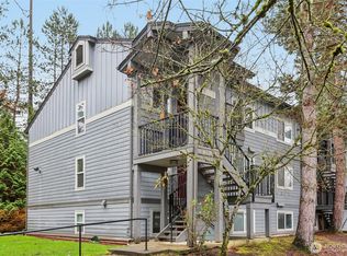 11103 NE 124th Lane #B205, Kirkland, WA