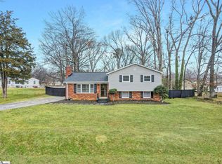 316 Vine Hill Rd, Greenville, SC 29607