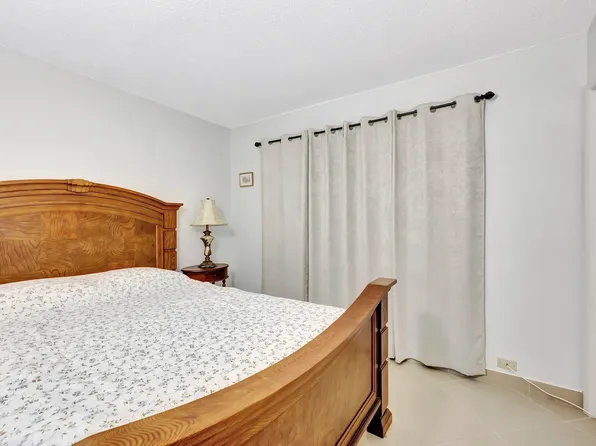 3550 NW 8th Avenue #714, Pompano Beach, FL 33064