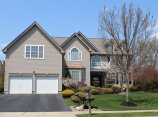 49 Rue Chagall, Somerset, NJ 08873