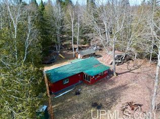 26347 Bootjack Rd, Lake Linden, MI 49945