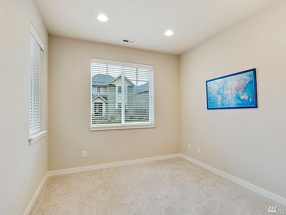 4th image of 10498 Sheridan Cres NE