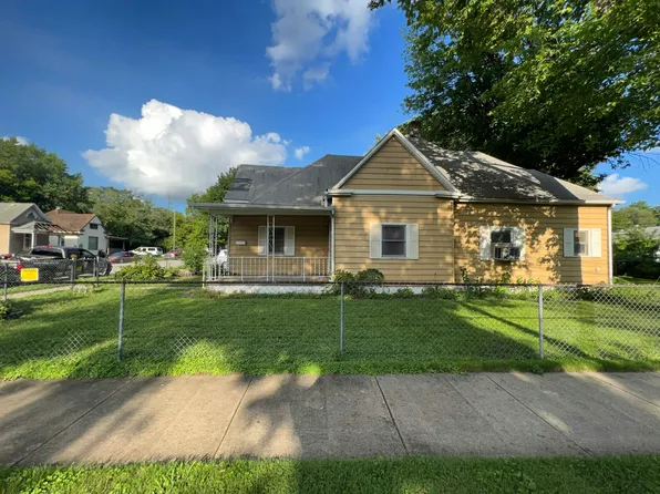 403 E Division St, Decatur, IL 62526