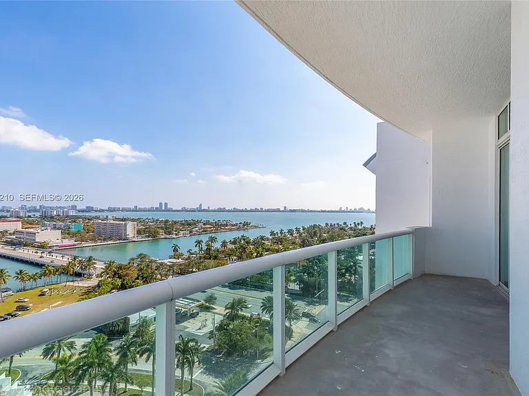 7900 Harbor Island Dr #Penthouse 23 — Photo 5