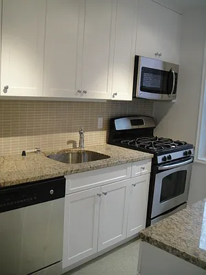 Rented by Hatuka Properties | media 32