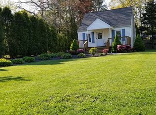 301 Erlanger Blvd, North Babylon, NY 11703